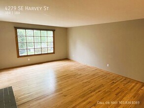 4279 SE Harvey St in Milwaukie, OR - Building Photo - Building Photo