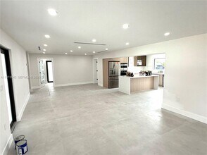 9410 SW 55th St in Miami, FL - Building Photo - Building Photo