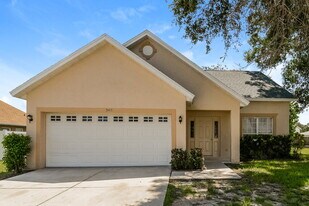 3415 30th Ln E in Bradenton, FL - Building Photo