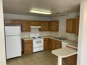 305 N Chicago Ave in Lubbock, TX - Building Photo - Building Photo