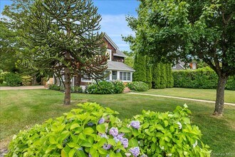 19 New Jersey Ave in Bellport, NY - Building Photo - Building Photo