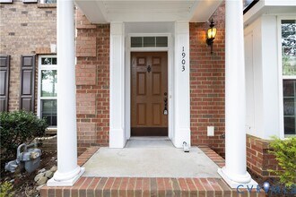 1903 Old Brick Rd in Glen Allen, VA - Building Photo - Building Photo