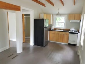 980 Careswell St in Marshfield, MA - Foto de edificio - Building Photo