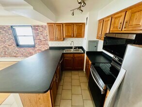 6030 N Sheridan Rd, Unit 1002 in Chicago, IL - Building Photo - Building Photo