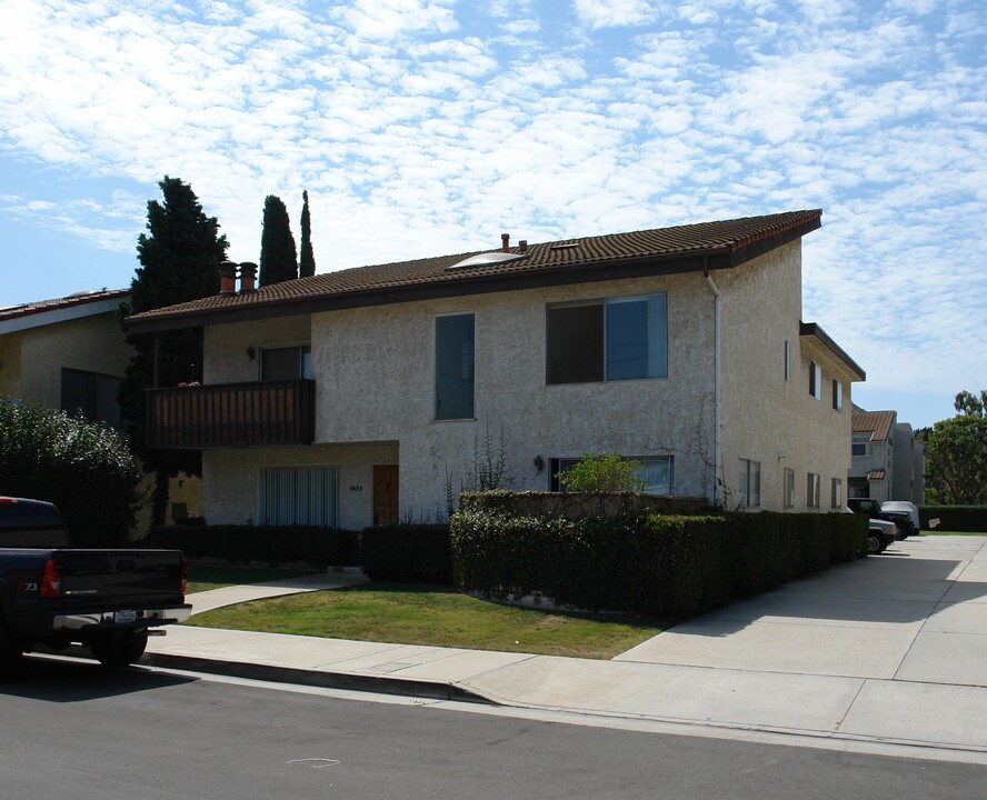 5052 Dunbar Ave in Huntington Beach, CA - Building Photo