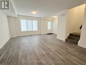 14 Kingbird Cmn in Cambridge, ON - Building Photo - Building Photo