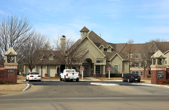 Garden Courtyards in Tulsa, OK - Building Photo - Building Photo