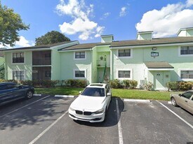 4015 NW 87th Ave in Sunrise, FL - Building Photo
