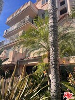 8609 W Knl Dr in West Hollywood, CA - Building Photo