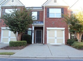 5630 Lawley Rd in Alpharetta, GA - Building Photo
