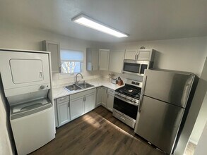 2635 Carroll Plz, Unit 1 in Anchorage, AK - Building Photo - Building Photo