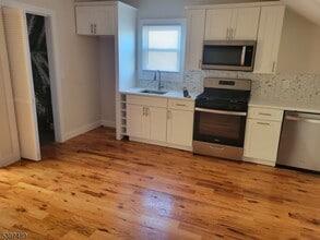 2037 Gless Ave in Union, NJ - Building Photo - Building Photo