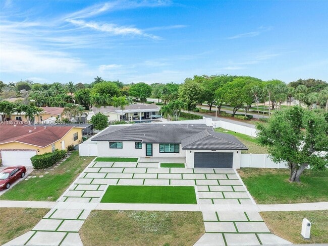 1650 NW 114th Ave