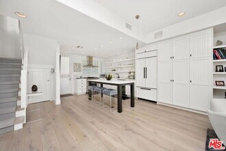 27400 Pacific Coast Hwy in Malibu, CA - Building Photo - Building Photo