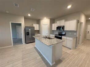 548 Marsh St in Cleburne, TX - Building Photo - Building Photo