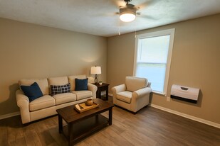 209 E Webster St, Unit A in Madison, TN - Building Photo