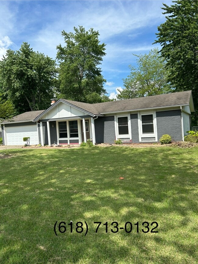 property at 1400 Marilyn St