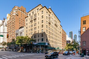 525 Third Ave in New York, NY - Building Photo