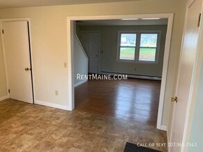 33 Yale St in Bangor, ME - Building Photo - Building Photo