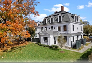 Norwalk Green Living Properties in Norwalk, CT - Foto de edificio - Building Photo