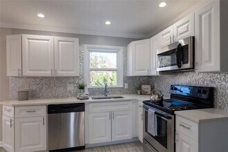 Room in House on Trafalgar Way in Chamblee, GA - Building Photo - Building Photo