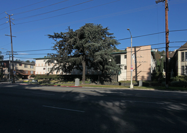 4045 Los Feliz Blvd in Los Angeles, CA - Building Photo - Building Photo