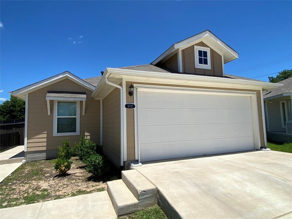 5712 Respinto Dr in Austin, TX - Building Photo