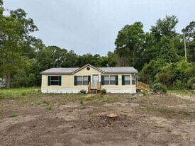 3 Leslie Cir in Crawfordville, FL - Building Photo