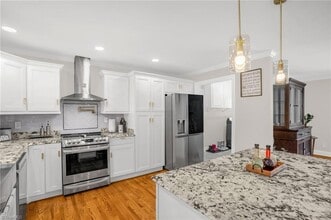 3303 North Carolina Hwy 150 in Greensboro, NC - Foto de edificio - Building Photo