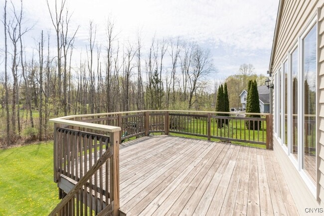 property at 3293 Greenleafe Dr