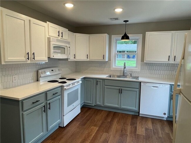 property at 523 S Maple St