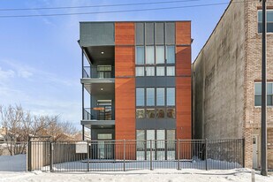 3655 S Indiana Ave in Chicago, IL - Building Photo