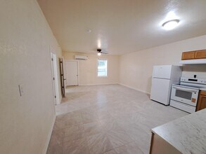 1306 Iowa Ave in Joplin, MO - Building Photo - Building Photo