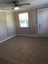 1562 N Tremain St in Mount Dora, FL - Building Photo - Building Photo