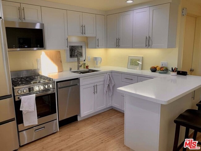 2035 Park Dr in Los Angeles, CA - Building Photo - Building Photo