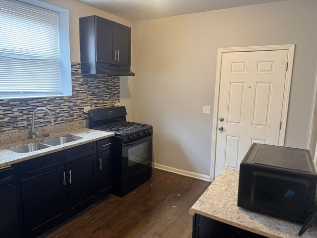 property at 8234 S Maryland Ave
