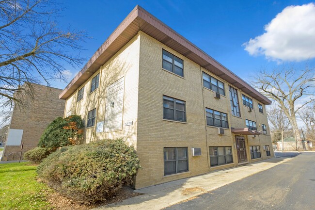 1528 W. 99th St. Chicago IL in Chicago, IL - Building Photo - Interior Photo