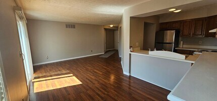 1380 Shire Ct in Howell, MI - Building Photo - Building Photo
