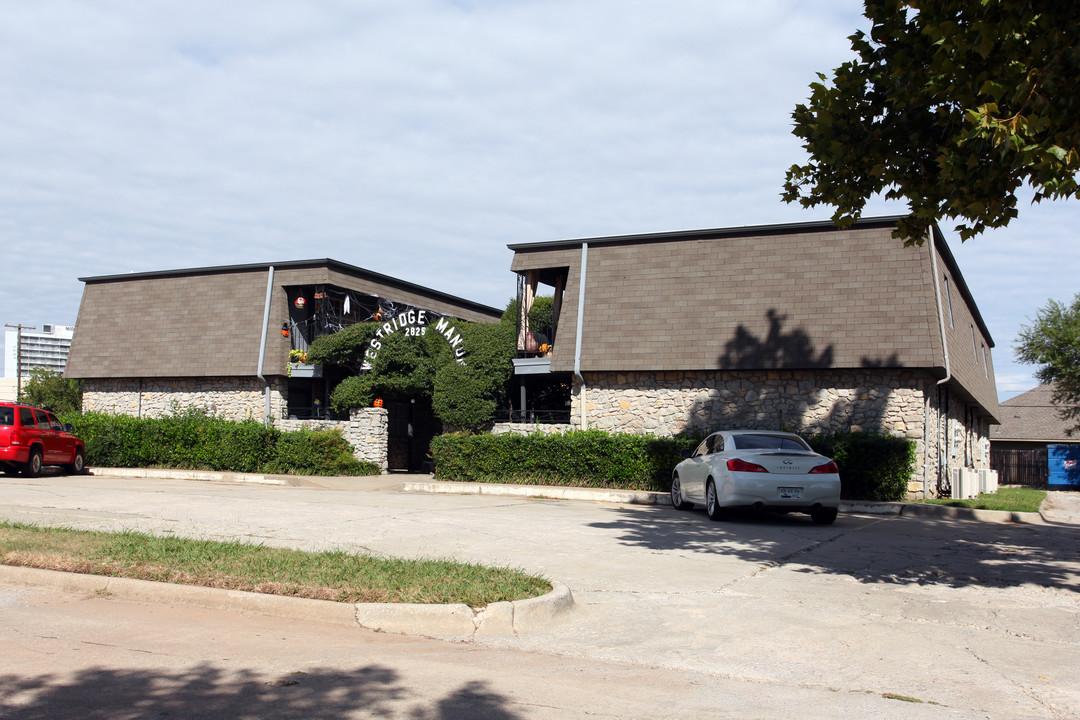 Westridge Manor in Oklahoma City, OK - Foto de edificio