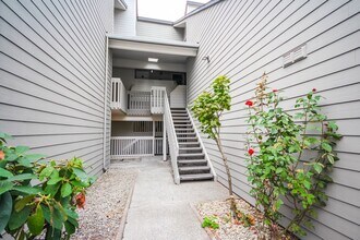 2502 S 317th St in Federal Way, WA - Building Photo - Building Photo