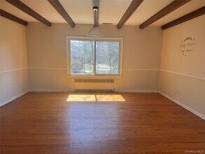 116 Williams Ave in Spring Valley, NY - Building Photo - Building Photo