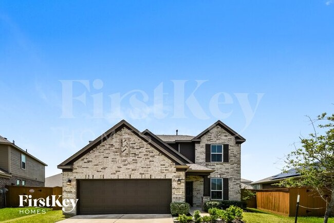 property at 32711 Oak Heights Ln