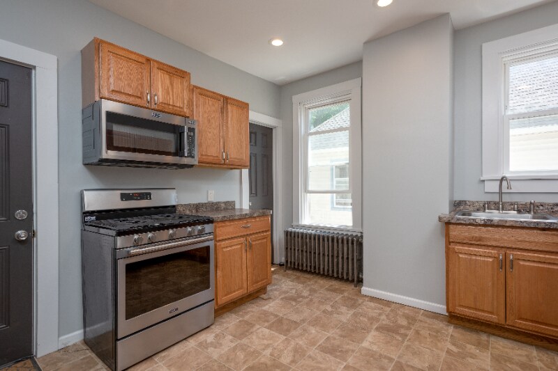 432 Hudson Ave in Albany, NY - Building Photo