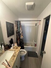 12616 Lakeshore Dr, Unit 49 in Lakeside, CA - Building Photo - Building Photo