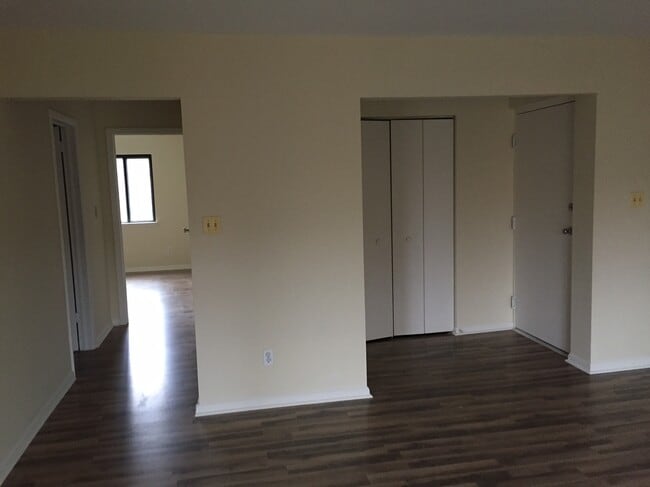 42 Maple St, Unit 5B in Mohnton, PA - Building Photo - Building Photo