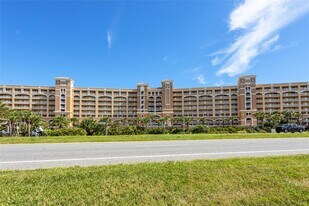 60 Surfview Dr in Palm Coast, FL - Building Photo