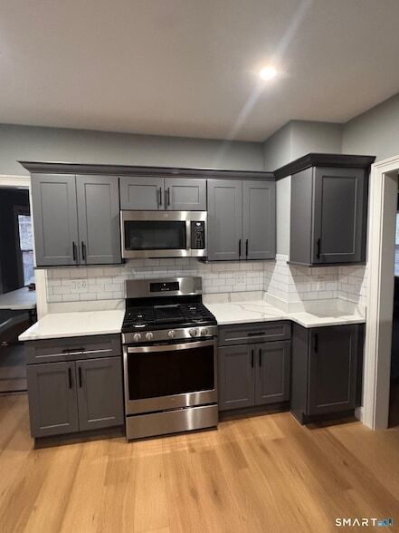 162 Fox St, Unit 2nd in Bridgeport, CT - Foto de edificio - Building Photo