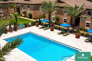 Gulf Cove Apartments LLC in Mary Esther, FL - Building Photo