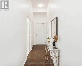 352 Front St W in Toronto, ON - Building Photo - Building Photo