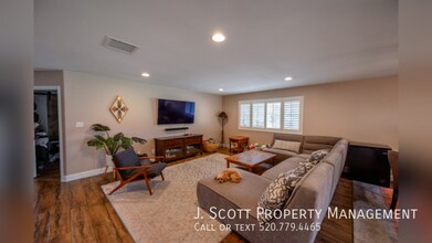 9059 N Arroya Vista Dr in Phoenix, AZ - Building Photo - Building Photo